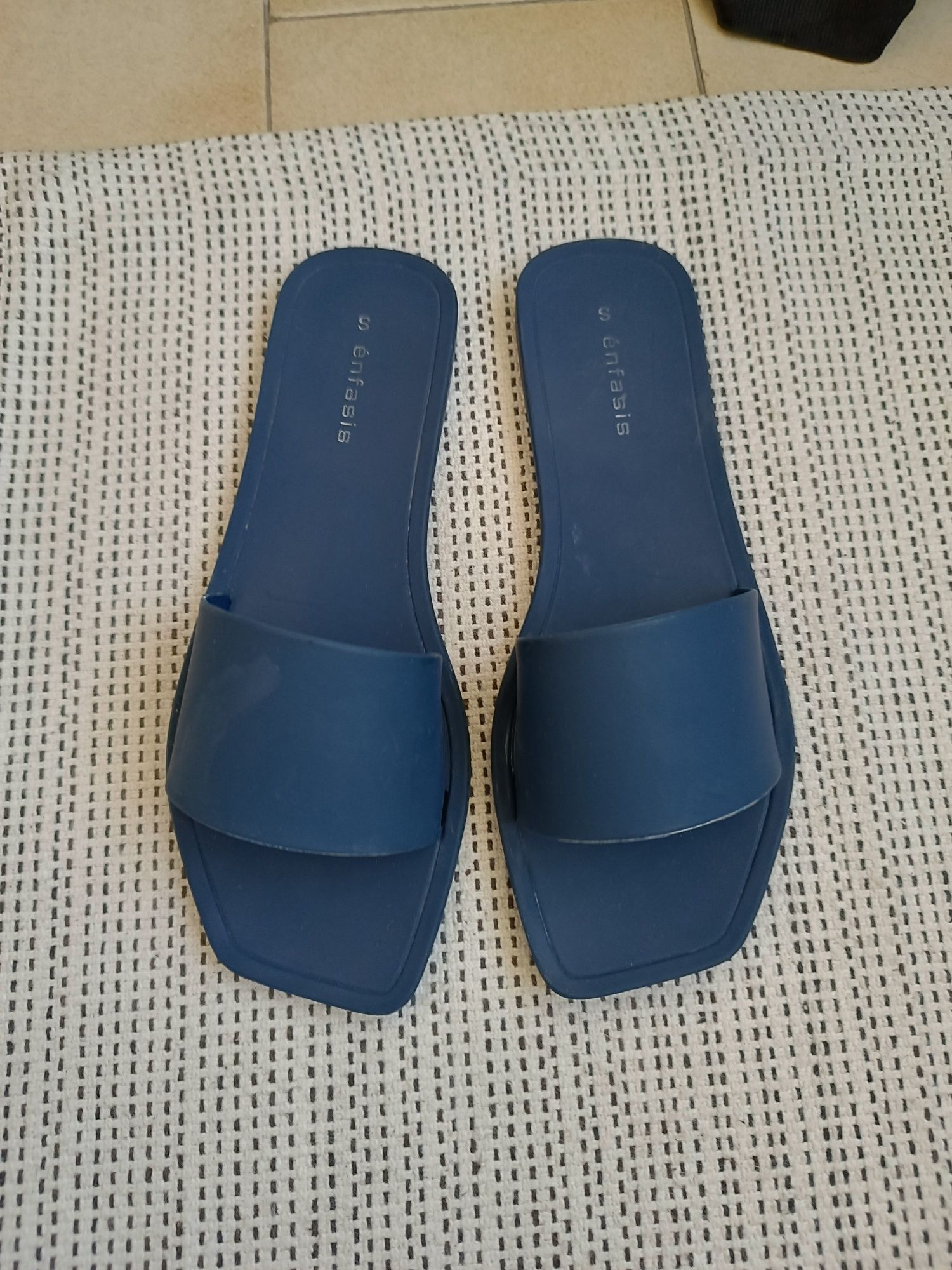 Sandálias/ chinelos azul marinho borracha