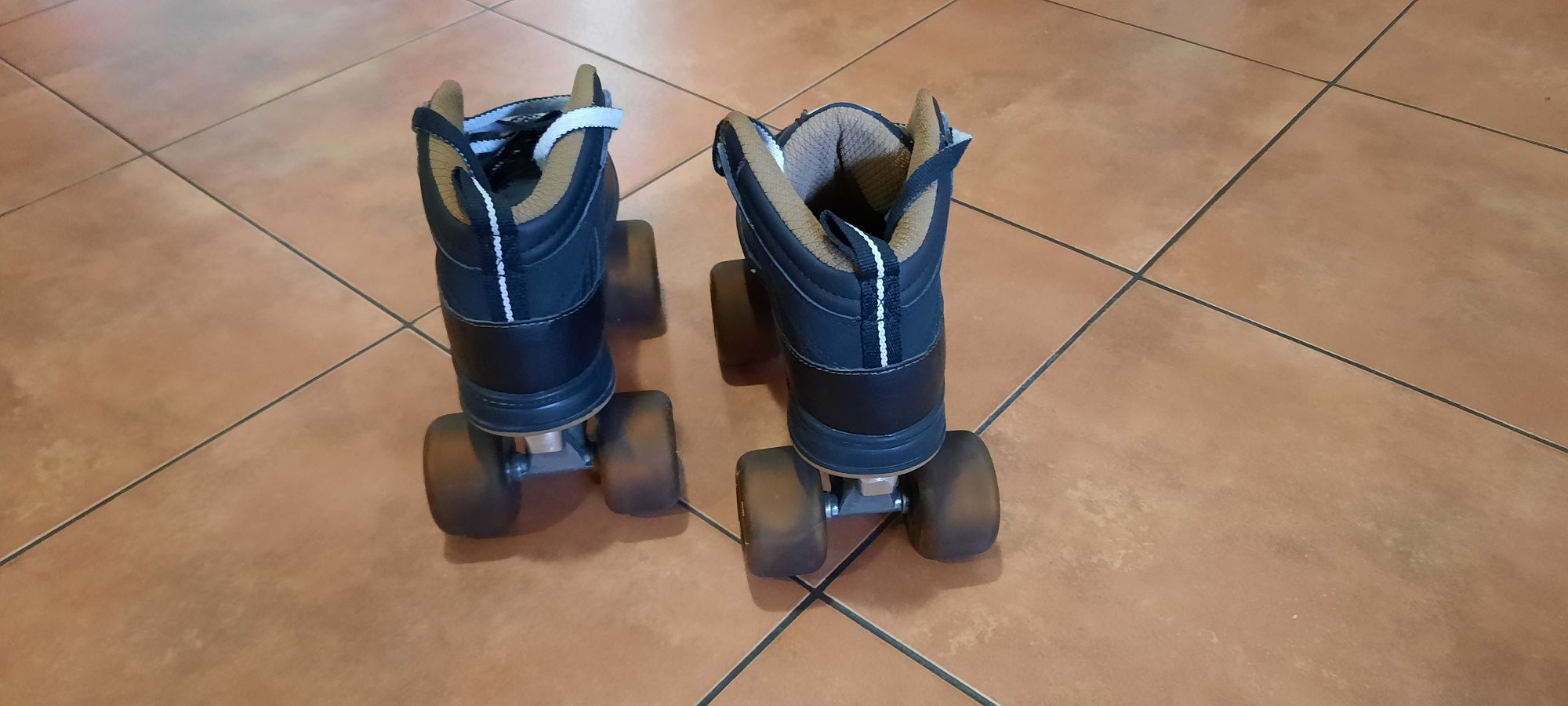 Wrotki Oxelo Quad 5 Man + ochraniacze Coolslide