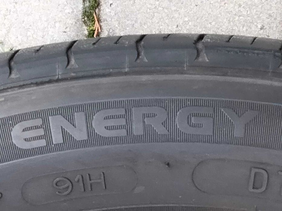 Шини MICHELIN Energy 215/50R17