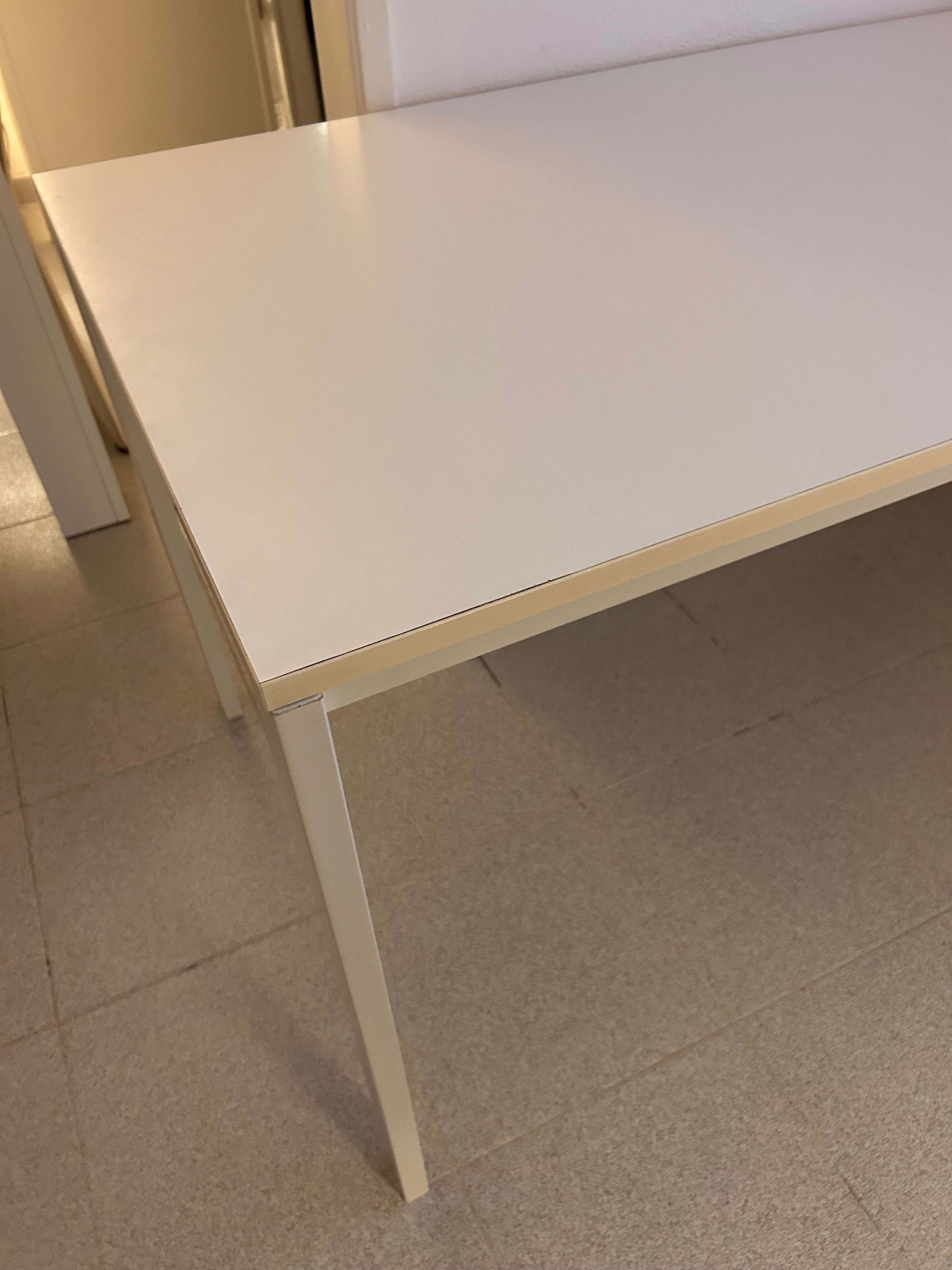 Mesa branca ikea