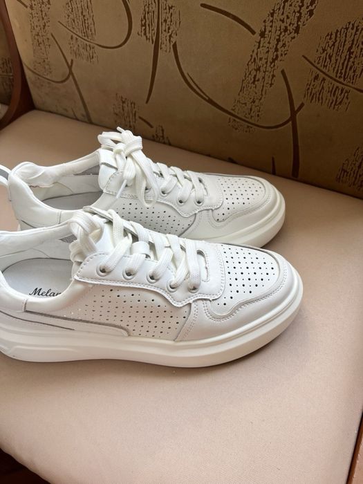 Кеди кросівки білі шкіряні