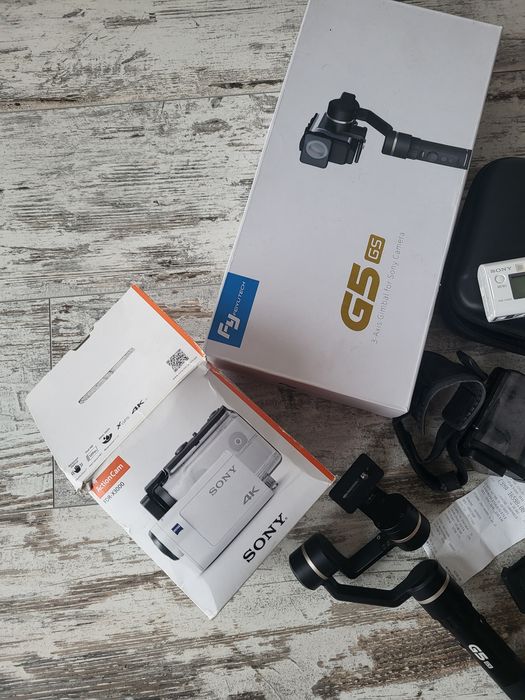 Продам недорого набор для блогера камера Sony fdr x3000