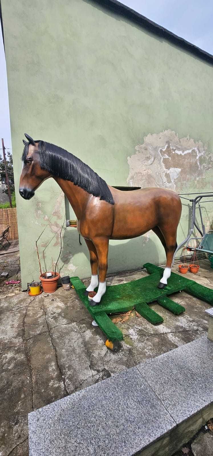 Koń figurka 1,75 - 2 metry