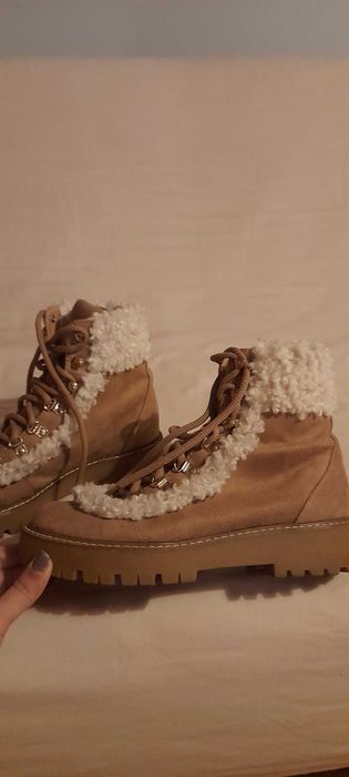 Botas de pêlo tipo UGG