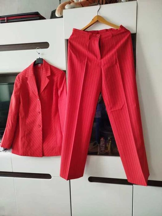 nowy garnitur - rozm.38