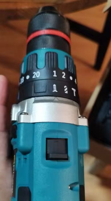 Berbequim a bateria com percussão Gisam 18v Brushless