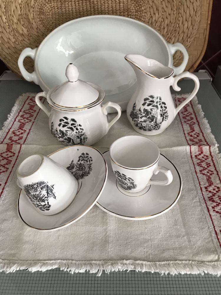 Caixa de madeira, Serviço café e Figura chinesa 22cm