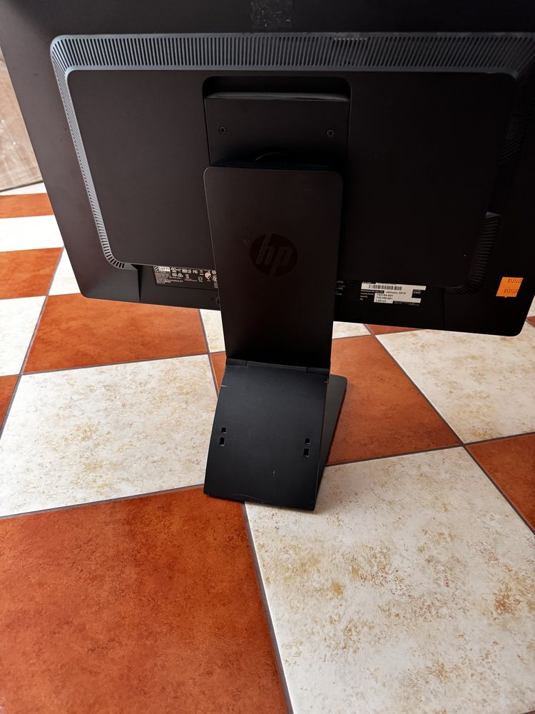 Monitor firmy HP 24 cale