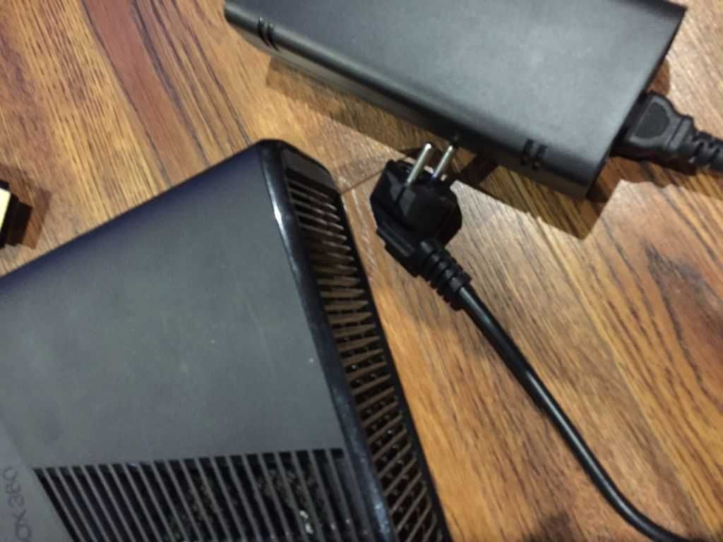 XBox 360 багато игр на ЖД , игры с ЖД или флешки, плюс стопка дисков