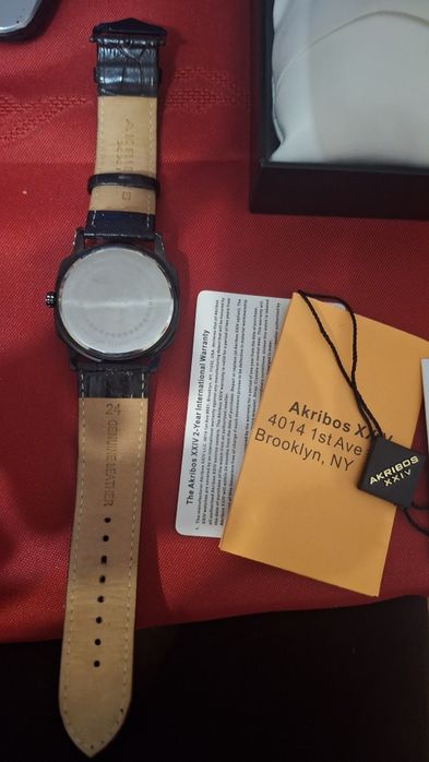 Продам нові чоловічі годинники Akribos XXIV
