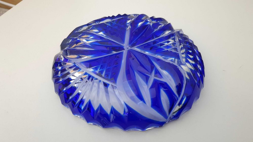 Salaterka podstawka popielnica kryształowa kobalt niebieska PRL