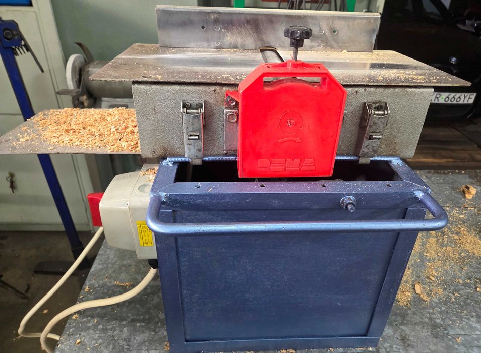 Heblarka z napędem elektrycznym