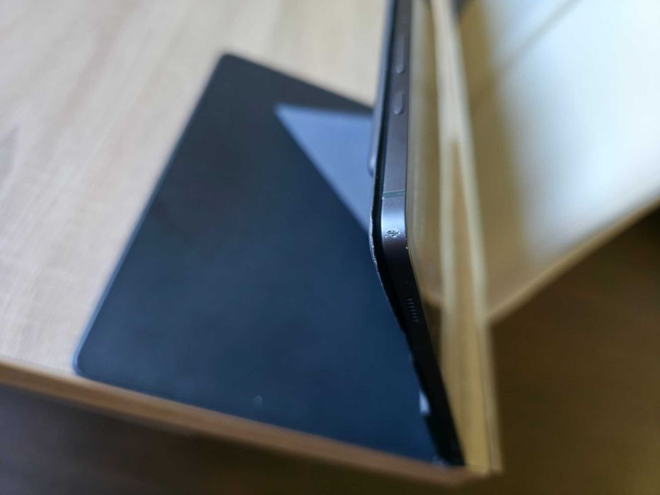 Офіційний Samsung Galaxy Tab S9 8/128 GB з фірмовим чохлом-книжкою