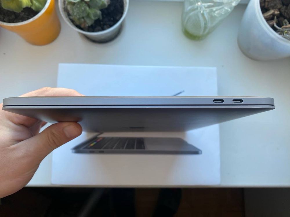 MacBook Pro 13 2020