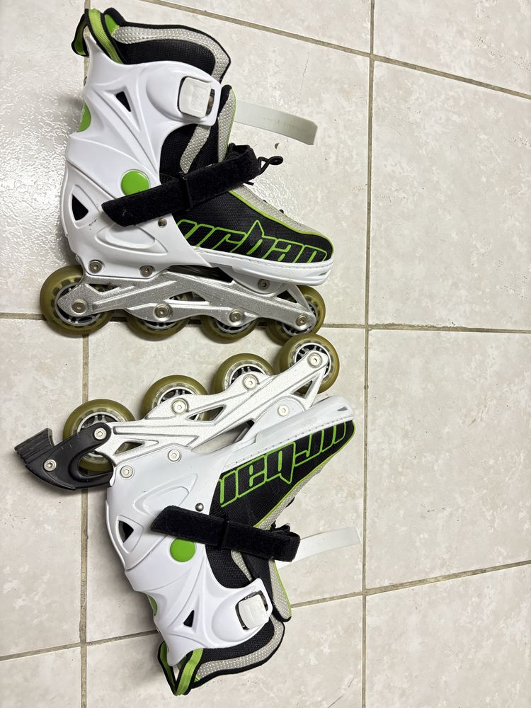 Patins en linha em bom estado