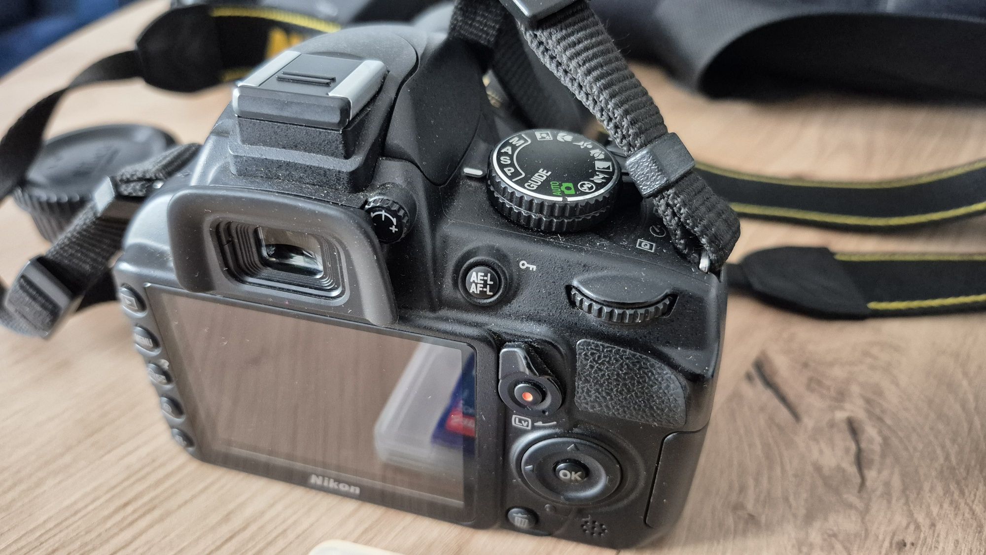 Aparat lustrzanka  Nikon D3100 duży zestaw