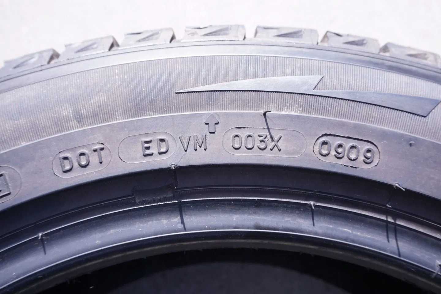 Michelin X-ICE 2 215/55/16 97T XL