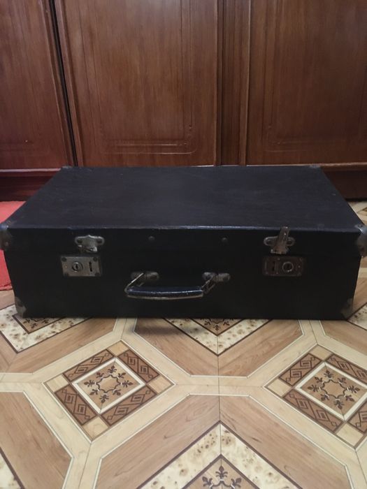 Винтажный чемодан времен СССР
