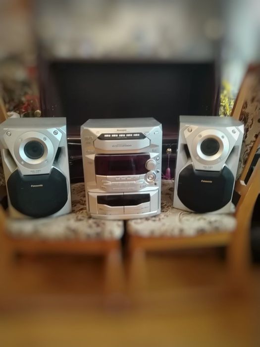 Музичний центр Panasonic SA-AK24 — 5 CD, 2 касети, оригінальні колонки