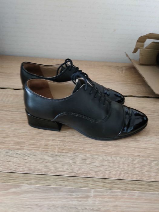 Туфли-оксфорды женские Clarks