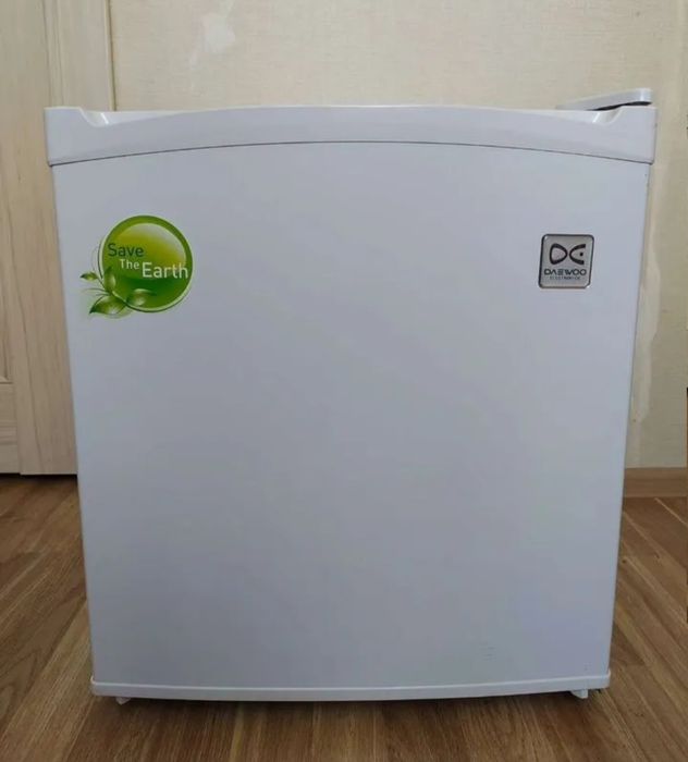 Холодильник маленький