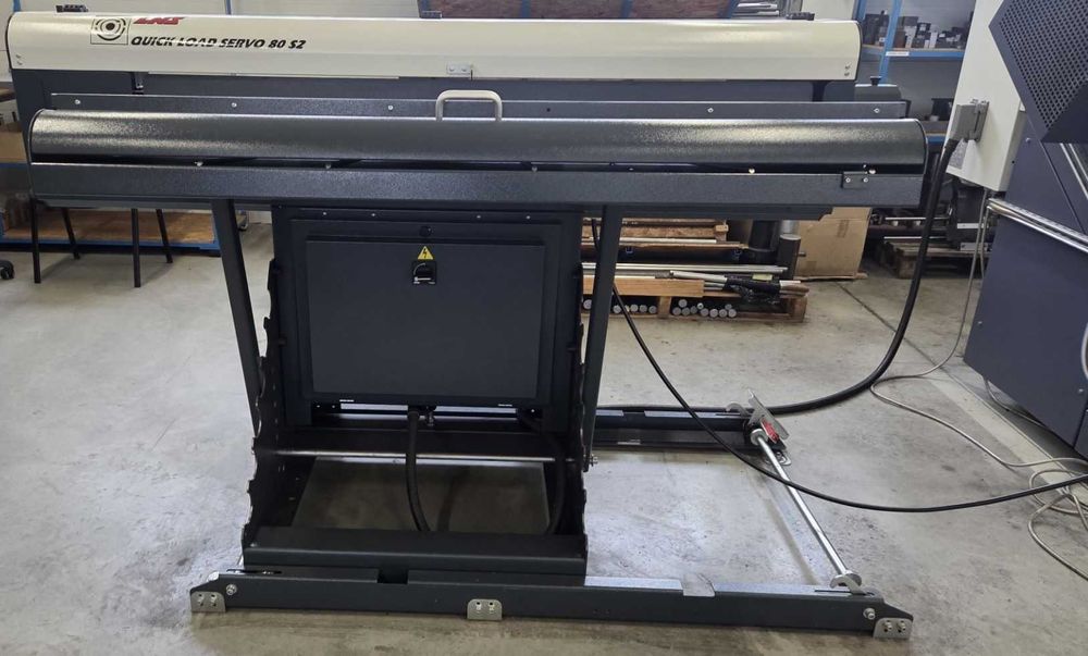 Tokarka AFM VENUS 350 z automatycznym podajnikiem prętów.