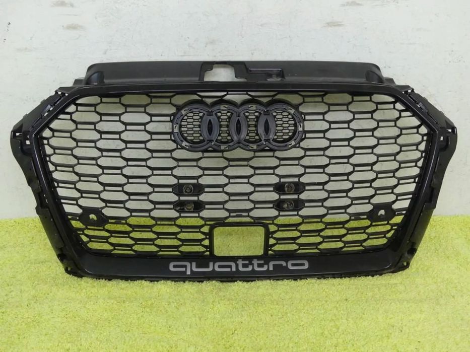 grill atrapa audi a3 8v3 8v4 8v5 8v7 quattro lift 16-20 rs3 Ładny