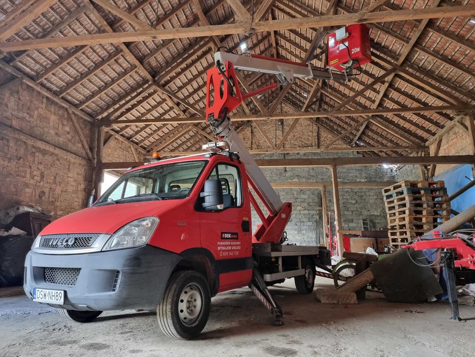 Podnośnik Koszowy , Zwyżka 20 m . Usługi - Wynajem