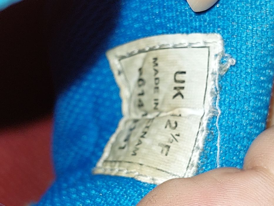 Buty chłopięce świecące r. 31