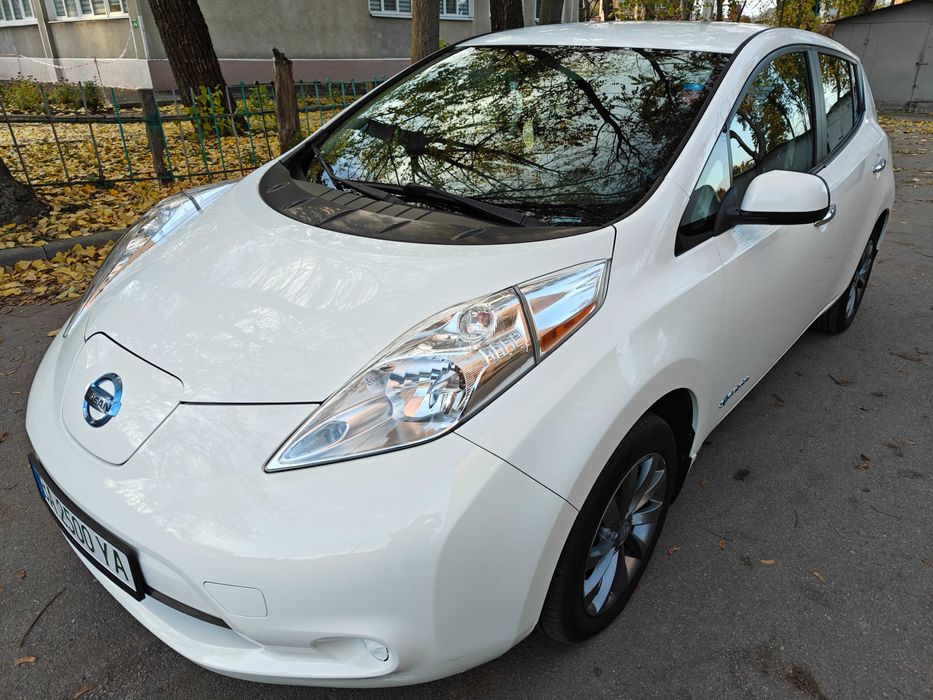 Nissan Leaf 2014, SV 24kWh (109PS) рестайлінг