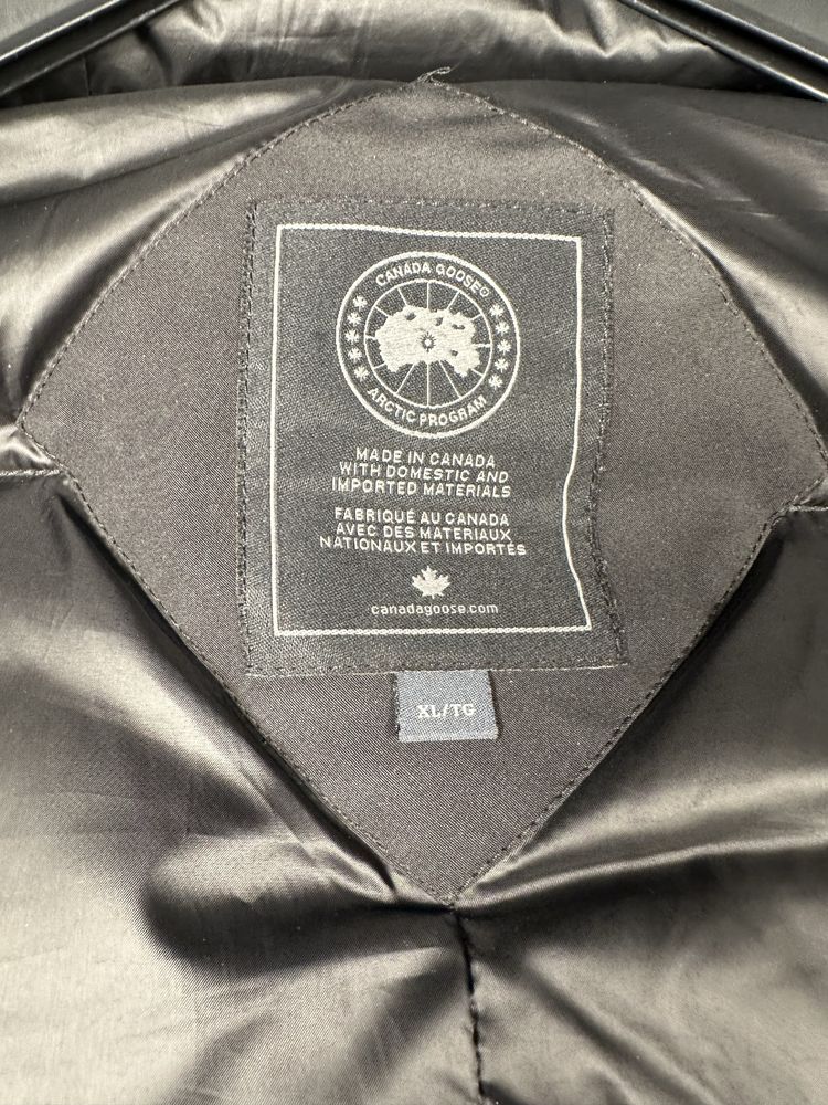 Пуховик мужской CANADA GOOSE