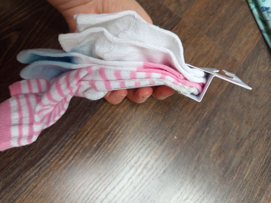 Skarpetki dla niemowlaka. Rozmiar 14