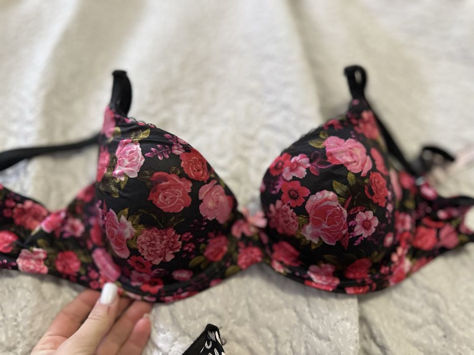 Бюсгальтер Victoria Secret