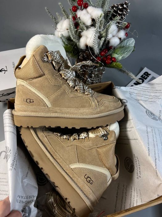 Уггі кросівки  зимові уги ловмел пісочні  UGG lowmel