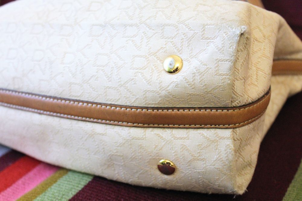 Вінтажна жаккардова сумка-тоут DKNY з принтом монограми бренду