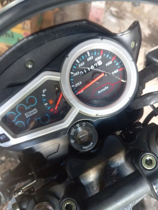 Мотоцикл Лонкин 200 прус