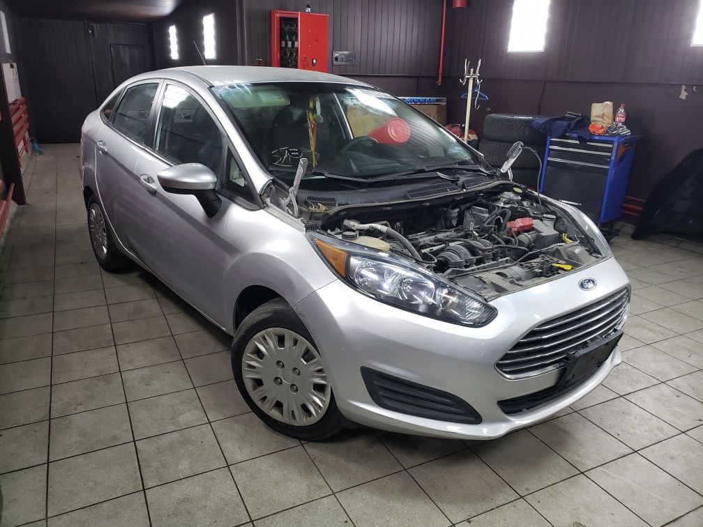 Ford Fiesta mk7 USA 2014- Розборка Амортизатор Запчастини США Разборка