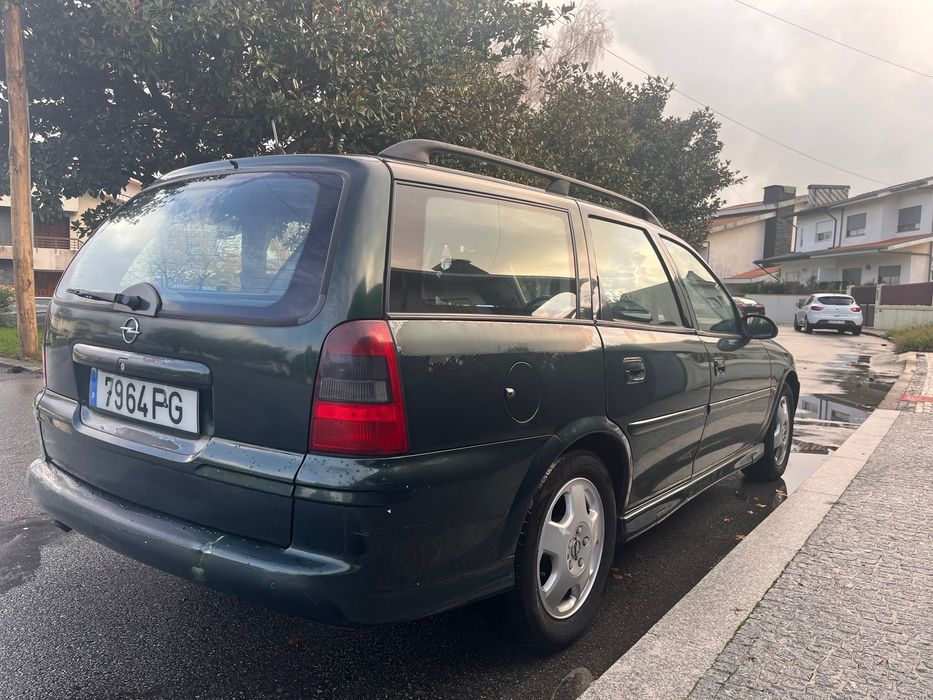 Carrinha a gasóleo impecável 5 lugares