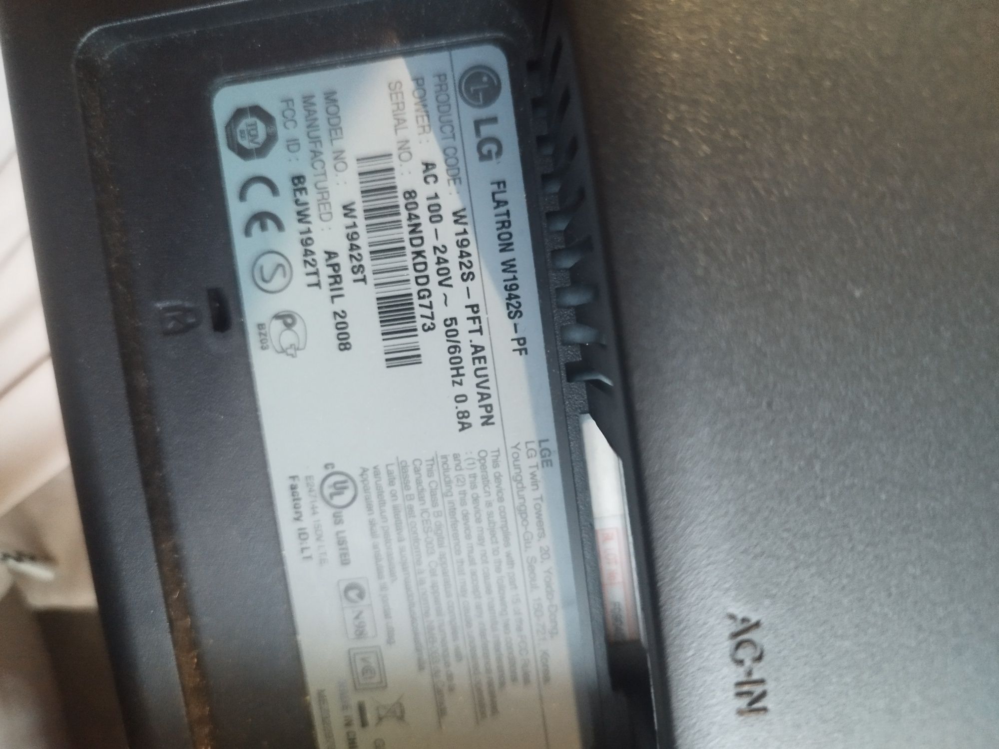 Monitor LG - 19"