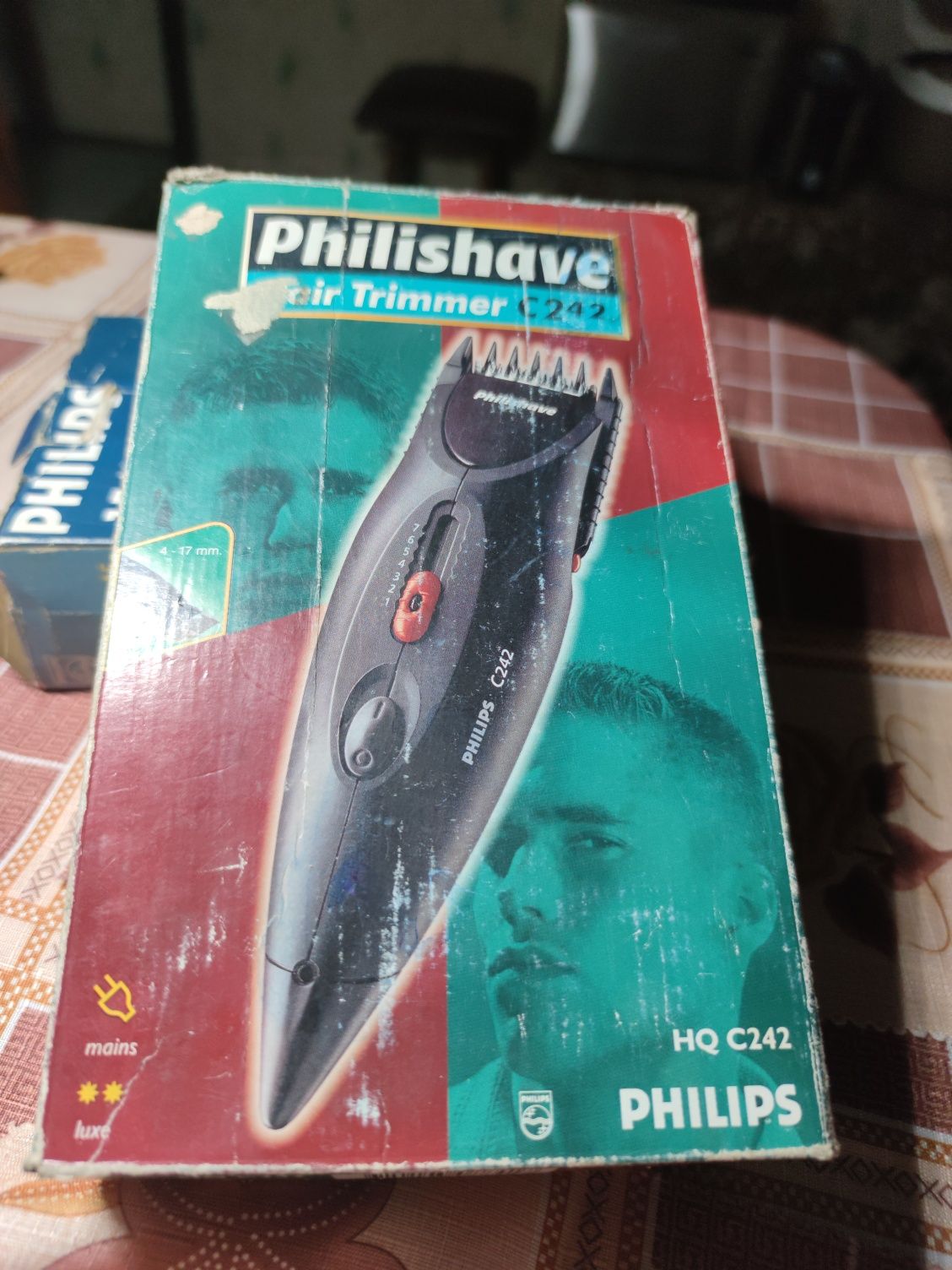 Машинка , триммер для стрижки волос PHILIPS c242