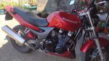 Moto Kawasaki Vermelha/Preto