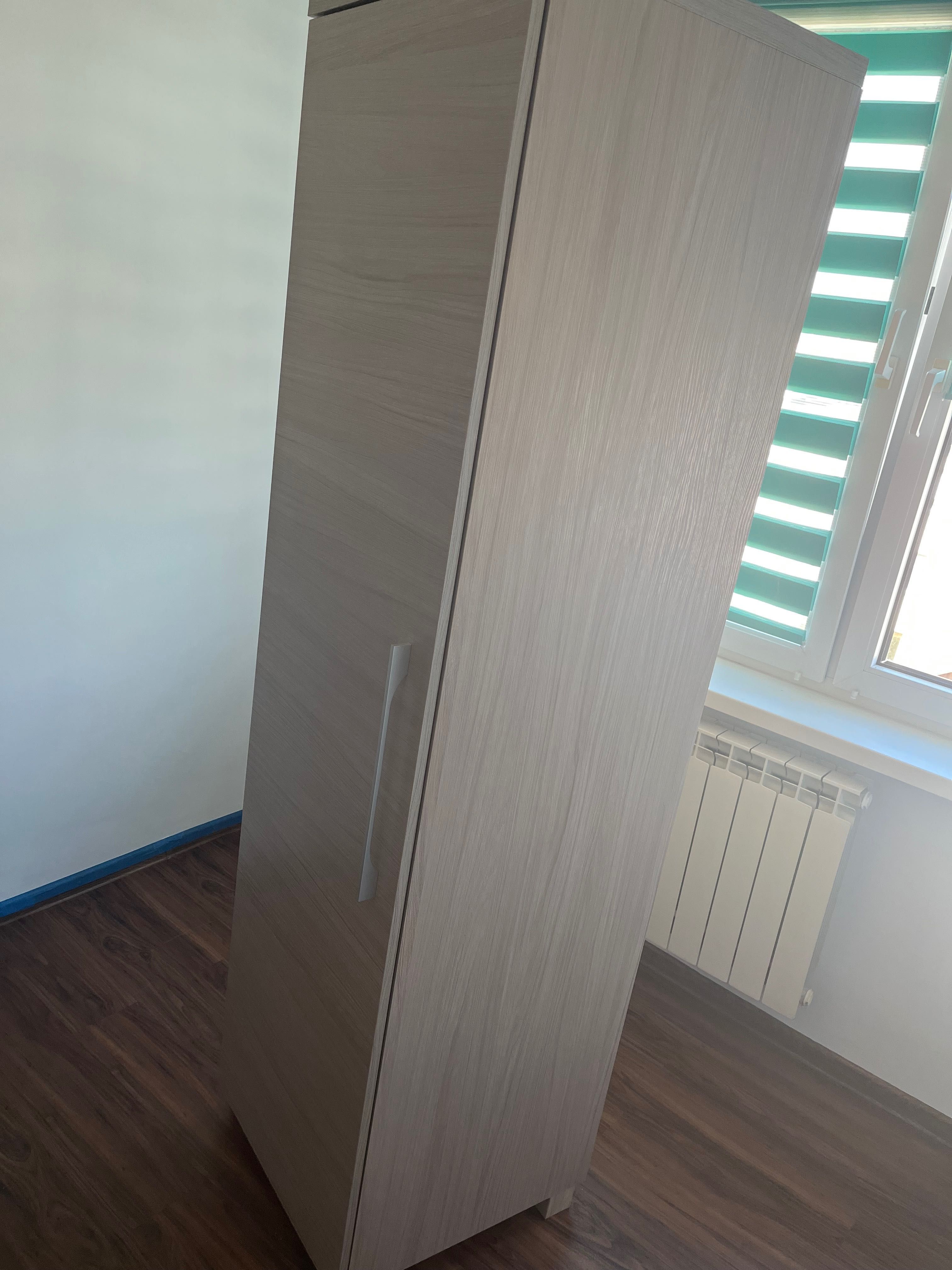 Słupek meblowy w bdb stanie