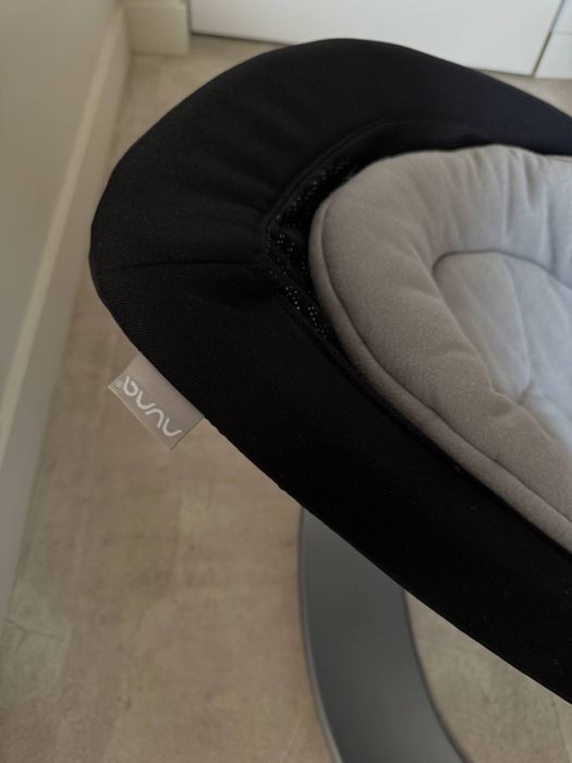 Крісло-шезлонг для дітей від NUNA