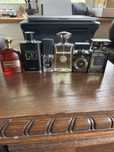 6 orginalnych perfum. Kazdy oddzielnie tez sprzedawany :)
