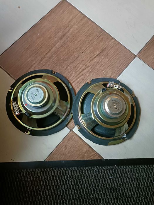 głośniki  srednica 19,5 cm