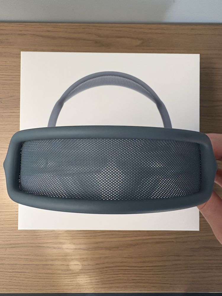 AirPods Max USB-C w kolorze niebieskim niemal nowe