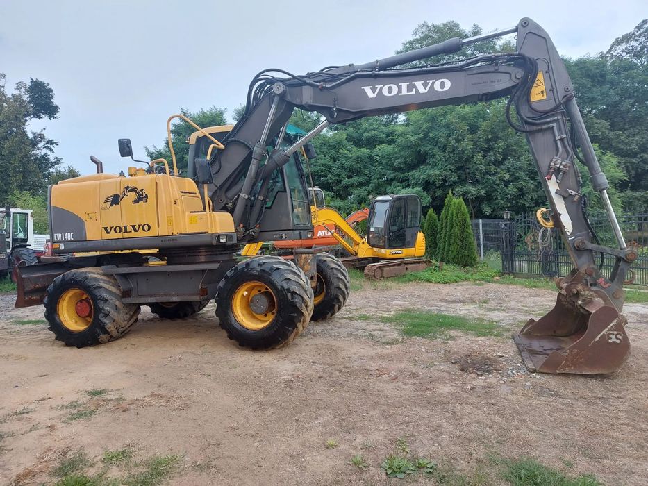 Volvo 140 C  Volvo 140 C sprowadzona stan bardzo dobry