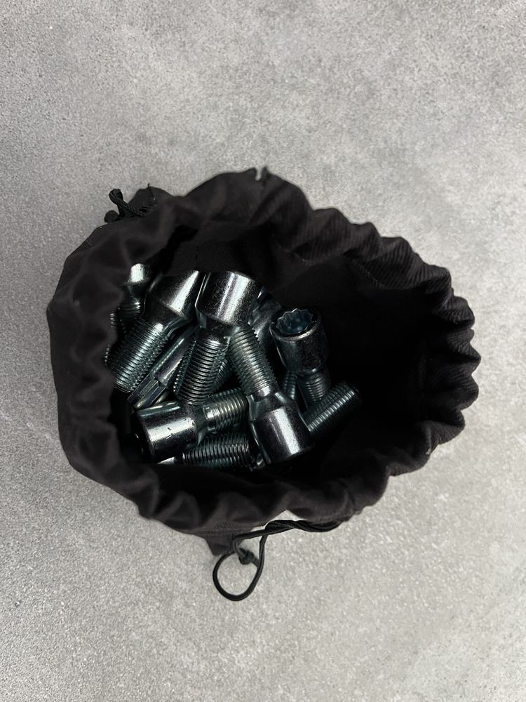 NOWE sruby do kół M14x1.5 Japan Racing + klucz