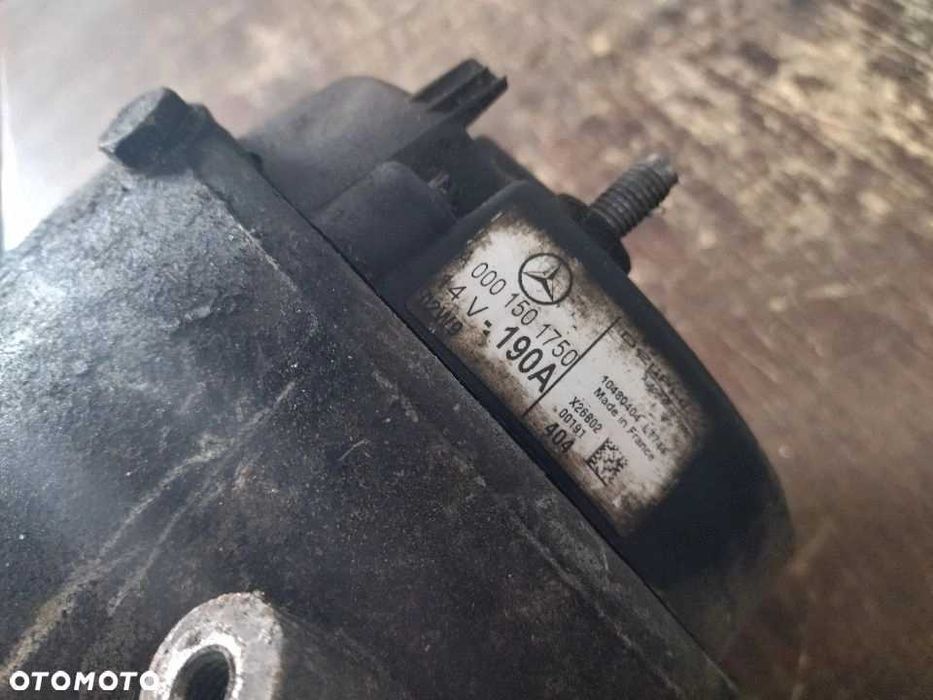 Alternator Mercedes E C klasa 2.2 2.9 chłodzony płynem 12V 190A