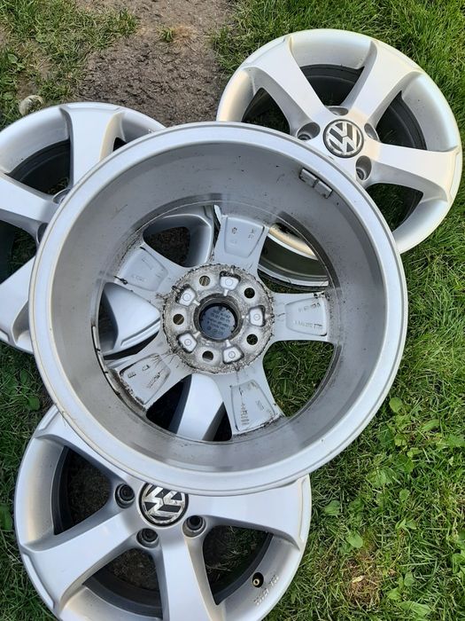 Диски 5-112 R15 Volkswagen Golf 6